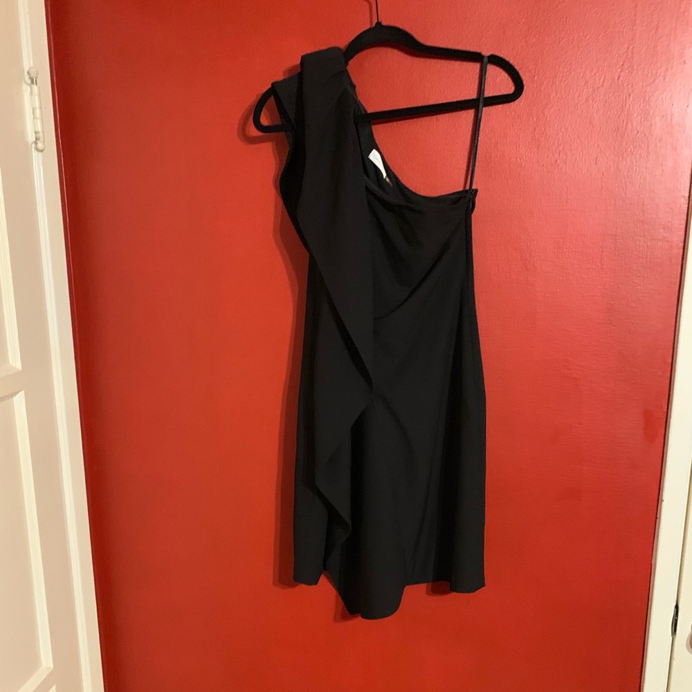Calvin Klein dress w ruffle